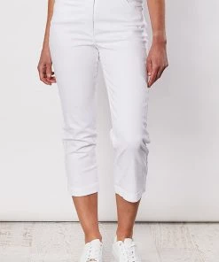 Pizazz Boutique Cropped Slim Miracle Leg Jeans | White | GS23