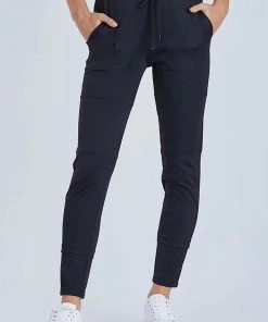 Threadz Ultimate Track Pants | Black | TZ23 Clothing