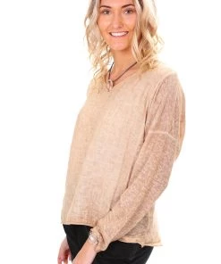 So French So Chic Marie Linen Long Sleeve Tee | Camello | SF4