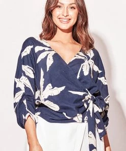 Solito Palm Seeker Wrap Top Linen