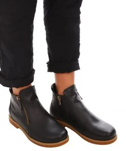 Rilassare Shoes Tallow Leather Boot | Black
