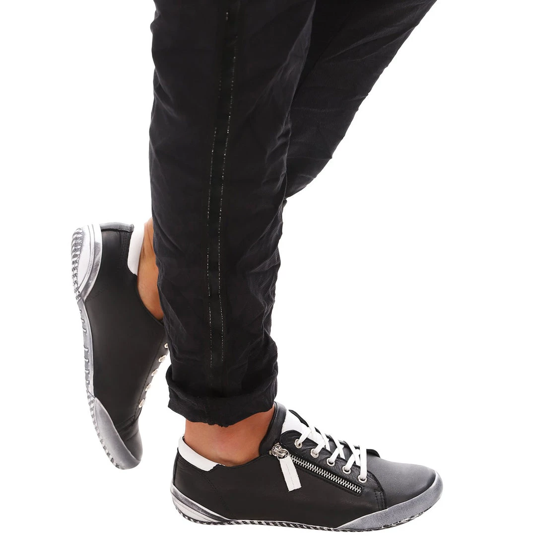 Rilassare Tess Flat Sneaker - Black White Shoes 1 Rilassare Tess Flat Sneaker - Black White Shoes