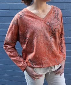 Cest Parfait Tops Frayed Detail V Neck Top | Rust | CP13