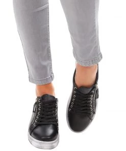 Rilassare Tatter Leather Sneaker | Black | RS3 7 Rilassare Tatter Leather Sneaker | Black | RS3