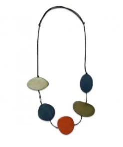 Spice Up Wood Disc Necklace | Blue | CR4