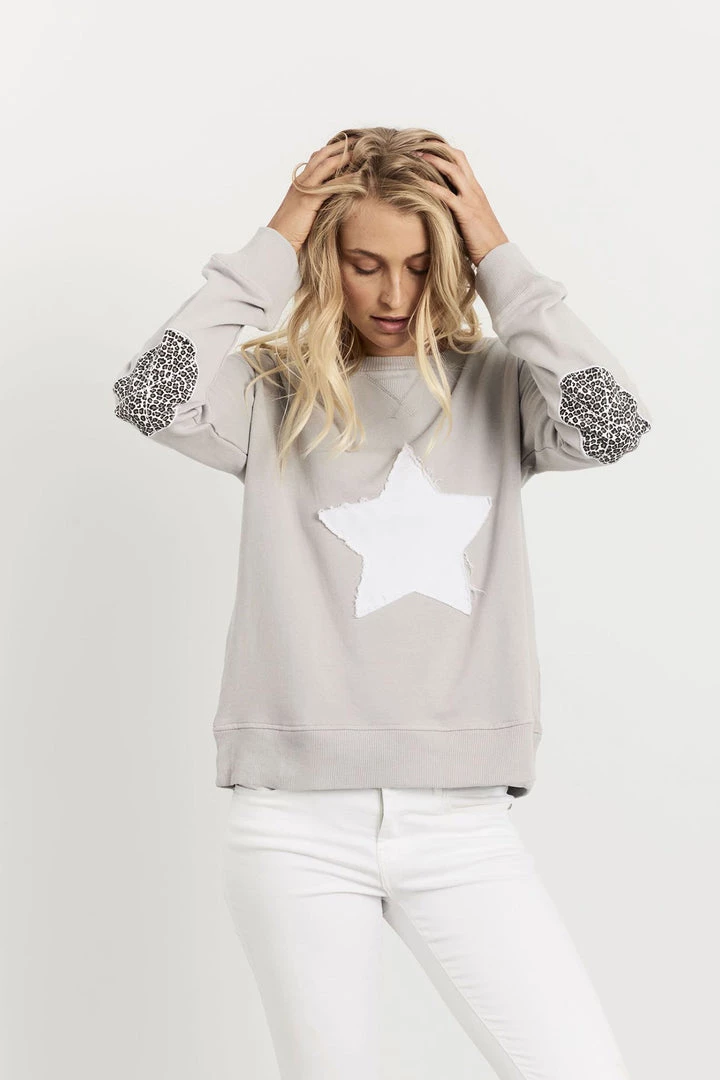 EST 1971 Knitwear/Jumpers Leopard Star Cotton Windy | French Grey | EST3 1 EST 1971 Knitwear/Jumpers Leopard Star Cotton Windy | French Grey | EST3