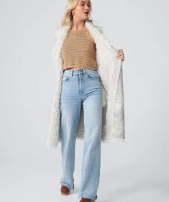 Talisman Wanderer Long Vest | Milk | T37