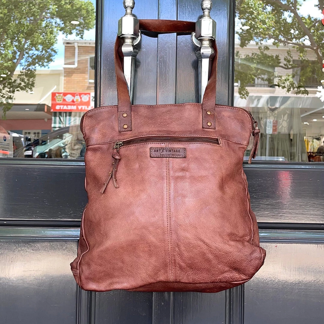 Art N Vintage Amy Pocket Tote | Brown | AV9 2 Art N Vintage Amy Pocket Tote | Brown | AV9