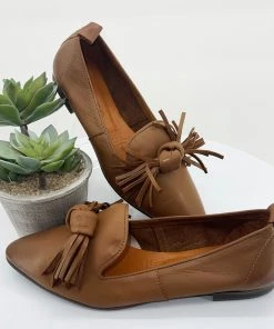 Bueno Bestie Bow Point Loafer | Dark Quero | BN14