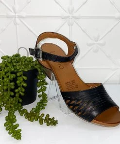 Bueno Judy Mid Heal Sandal-Black-BN4