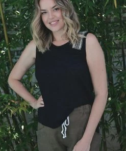 Silence & Noise Embellished Tee | Black -| SN11s