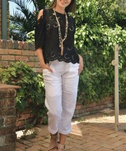 Silence & Noise Tops Broderie Anglaise Open Top | Black | SN2s