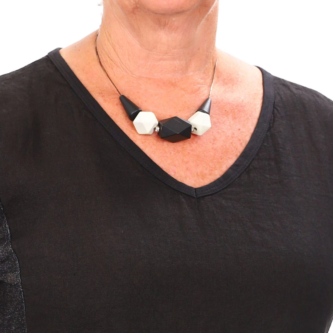 Stellar Rose Jewellery Black Or White Shape Necklace 1 Stellar Rose Jewellery Black Or White Shape Necklace