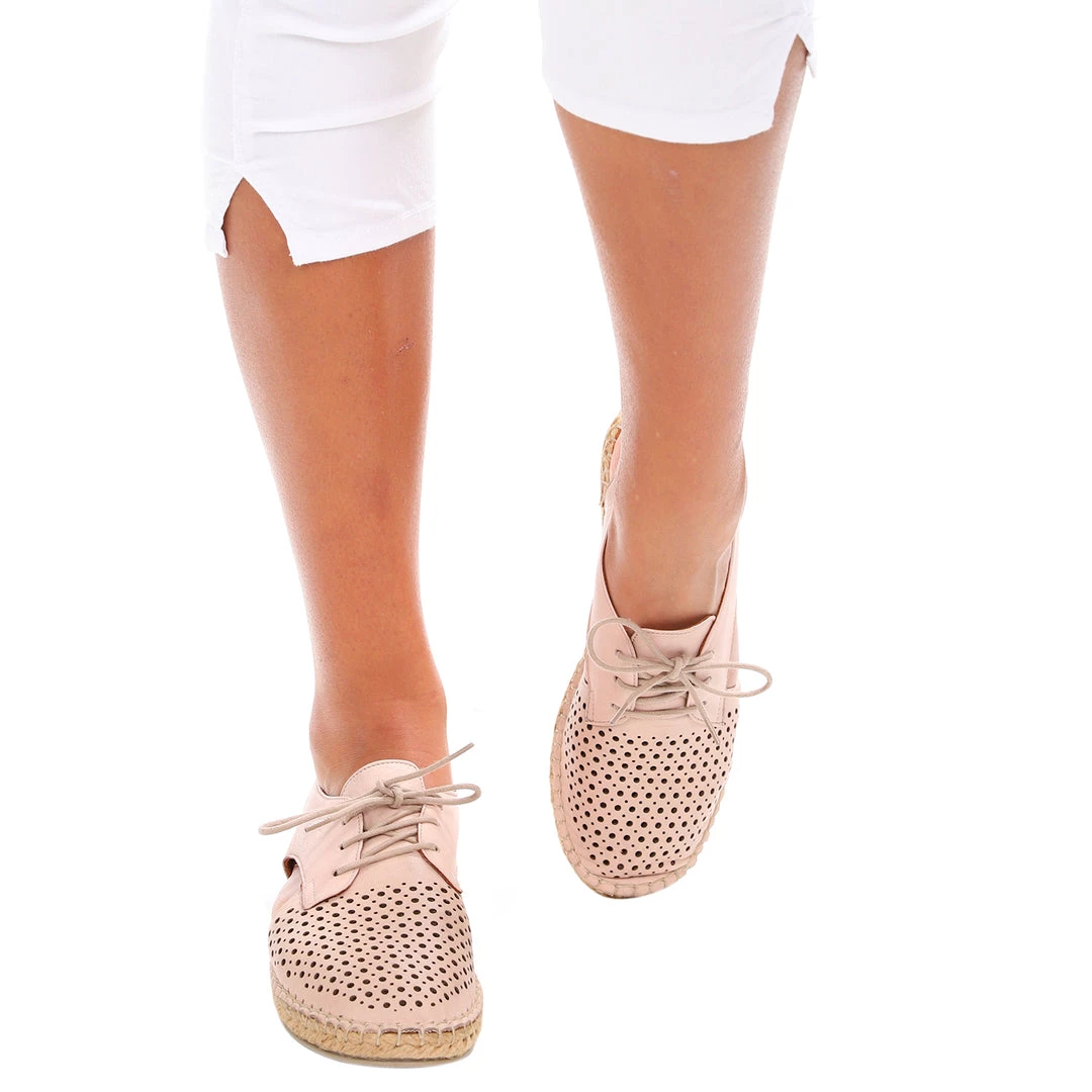 Bueno Echuca Hole Punch Shoe | Spectra 2 Bueno Echuca Hole Punch Shoe | Spectra