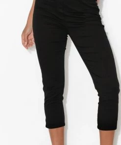Cafe Latte Stretch Capri Jeggings | Black | CL2 Clothing