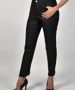 Frank Lyman Lace Trim Jeans | Black | FL40