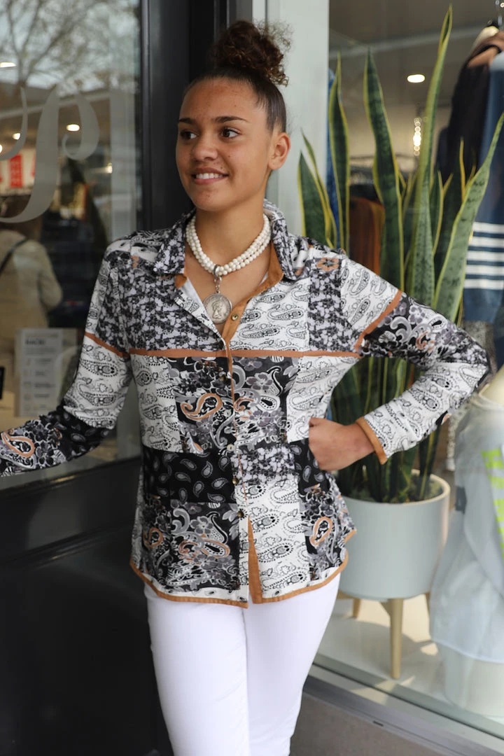 Dolcezza Graphic Patchwork Knit Blouse | D22 Tops 1 Dolcezza Graphic Patchwork Knit Blouse | D22 Tops