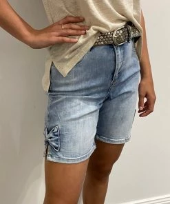 Frank Lyman Sweet Bow Denim Shorts | FL16