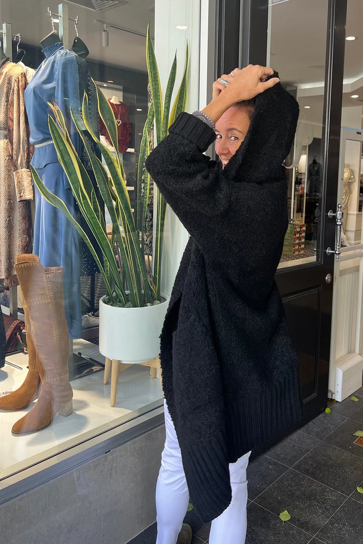 Italian Star Knitwear/Jumpers Betty Boucle Cardi | Black | IS31 2 Italian Star Knitwear/Jumpers Betty Boucle Cardi | Black | IS31