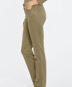 Sheri Slim Ankle| Moss | NYDJ3