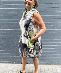 Dolcezza Neru Shift Tunic | Graphic | Dz33s Dresses