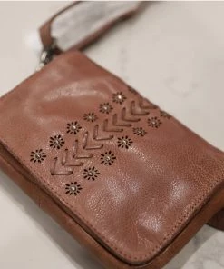 Modapelle Vintage Leather Bum Bag - Pink 5 Modapelle Vintage Leather Bum Bag - Pink