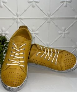 Rilassare Taneka Leather Sneaker | Curry | RS8