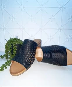 Rilassare Shoes Tickle | Black Slide | RS2