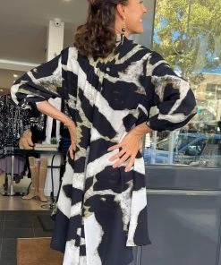 Fashion Spectrum Snow Leopard Swing Shirt | FS8