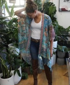 Solitaire Mosaic High Low Kimono Cape | SO4