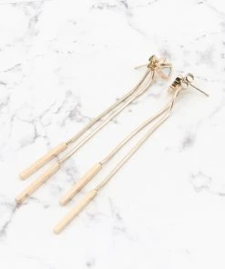 Stellar Rose Swan Lake Earring