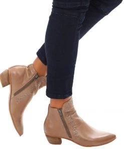 Django & Juliette Nuzzler Leather Ankle Boot | Warm Taupe | DJ23