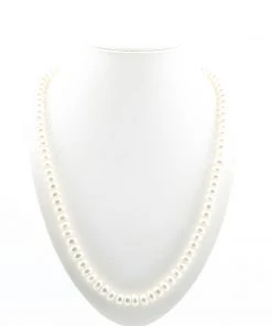 Touche' Beautiful Pearls Necklace With Diamante Clasp