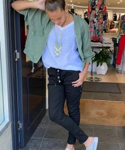 Wednesday Lulu Pants Zip Cargo Jogger | Black | WL12