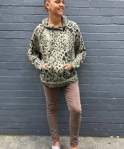 Wednesday Lulu Pants Zip Cargo Jogger | Fango | WL12 9 Wednesday Lulu Pants Zip Cargo Jogger | Fango | WL12