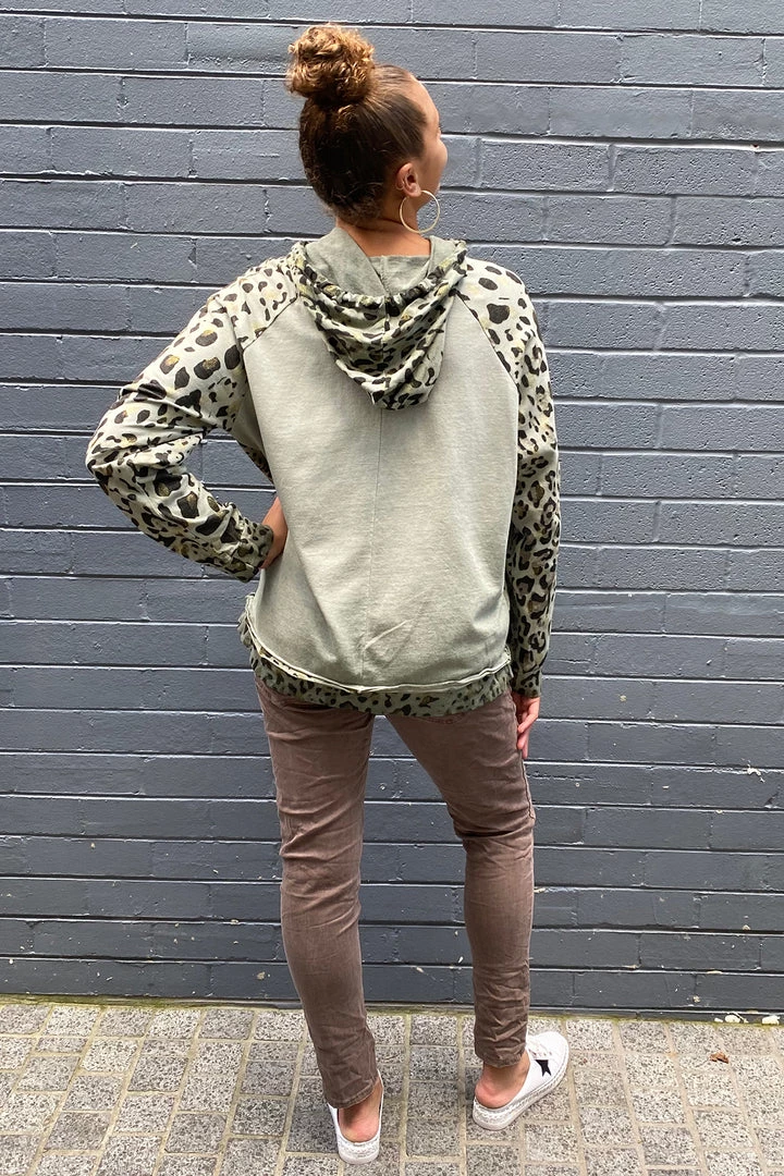 Wednesday Lulu Pants Zip Cargo Jogger | Fango | WL12 7 Wednesday Lulu Pants Zip Cargo Jogger | Fango | WL12