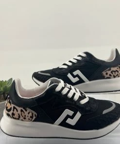 Rollie Weekender Night Cat Sneaker | Black | RO7