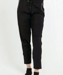 New London Witney Jogger | Black | NLJ25 Clothing