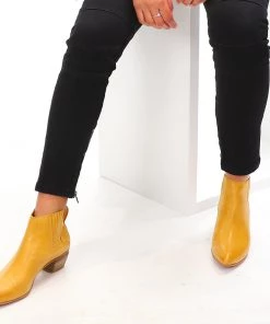 Django & Juliette Shoes Nevada Leather Ankle Boot | Yellow | DJ22
